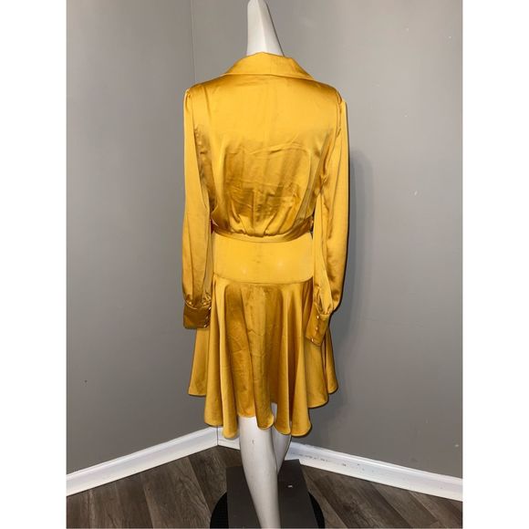 MAC DUGGAL SHORT WRAP DRESS - Picture 6 of 9